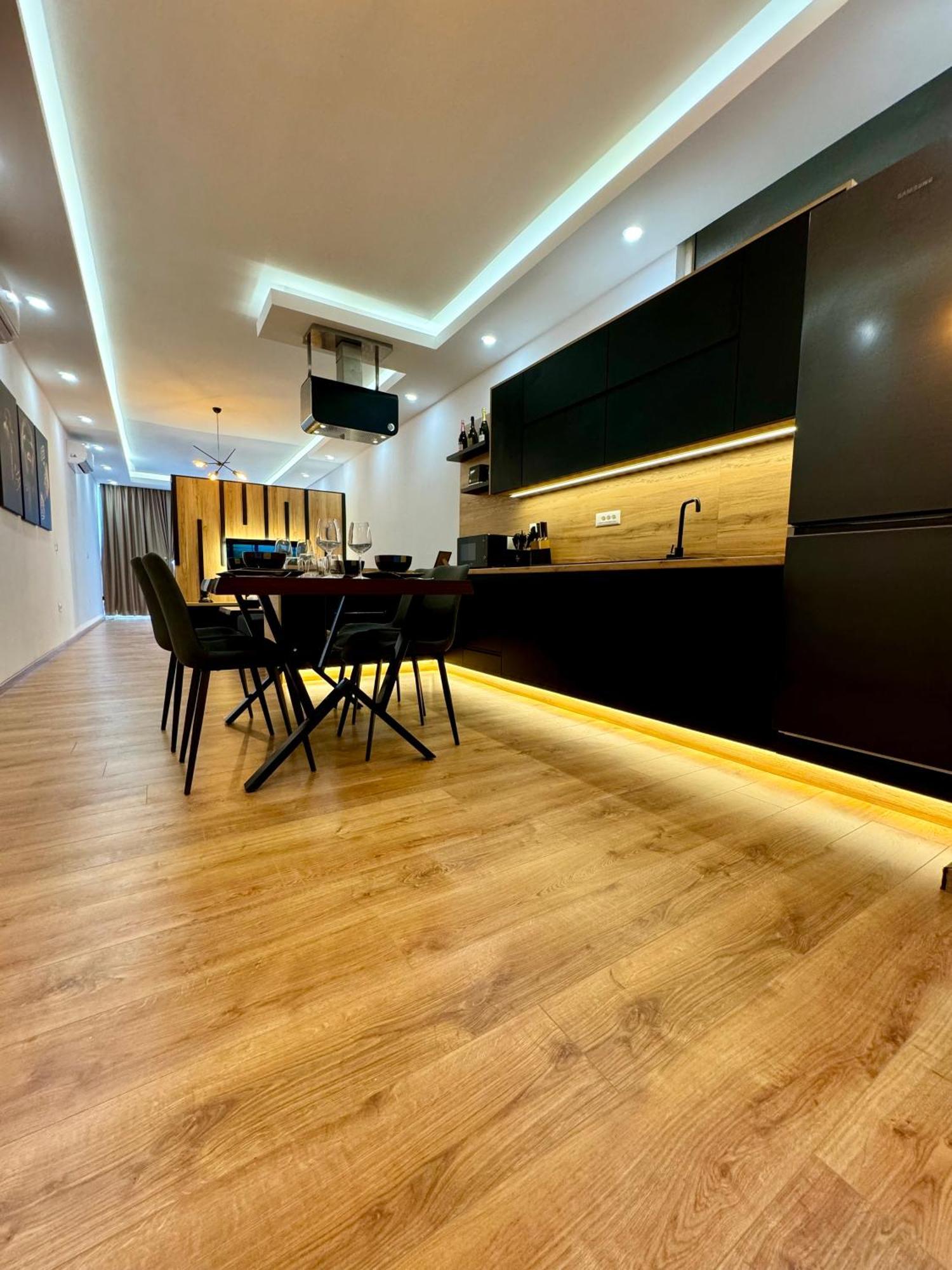 Luxury Central Baba Apartment Shkoder Exterior photo